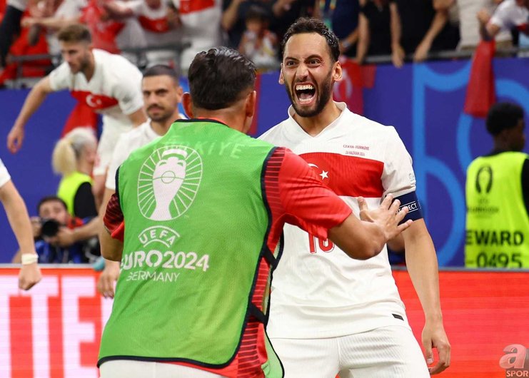 Galatasaray’ın Hakan Çalhanoğlu Umudu Sürüyor: Inter Satışa Açabilir