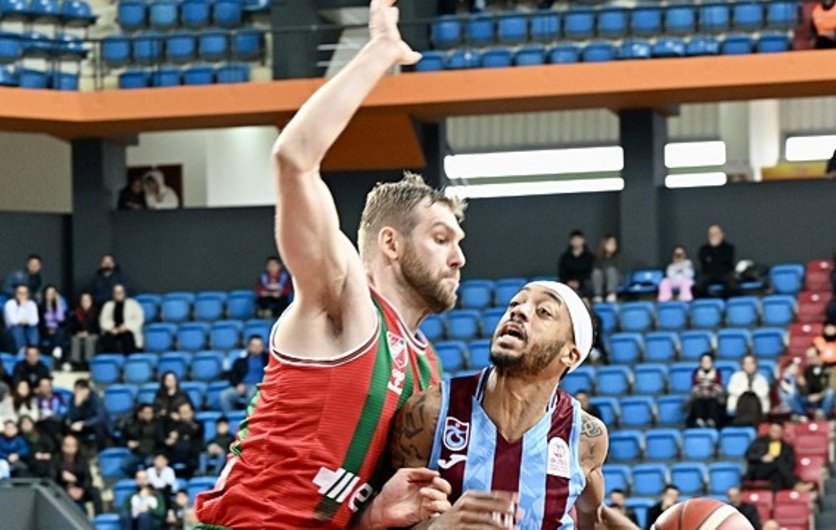 Trabzonspor’dan Karşıyaka Karşısında Yüksek Performanslı Oyun!