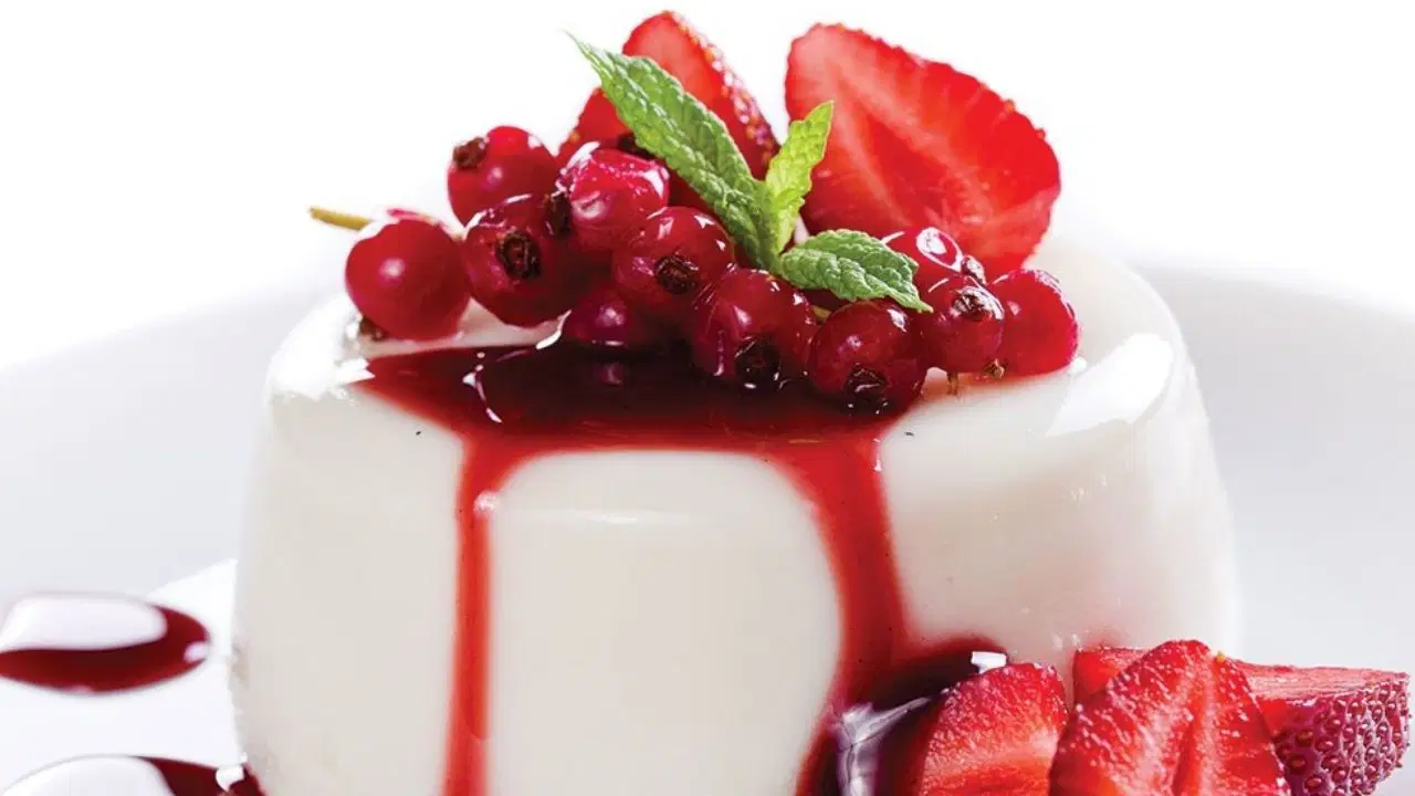 İtalyan Mutfağından Hafif ve Şık Tatlı: Panna Cotta 