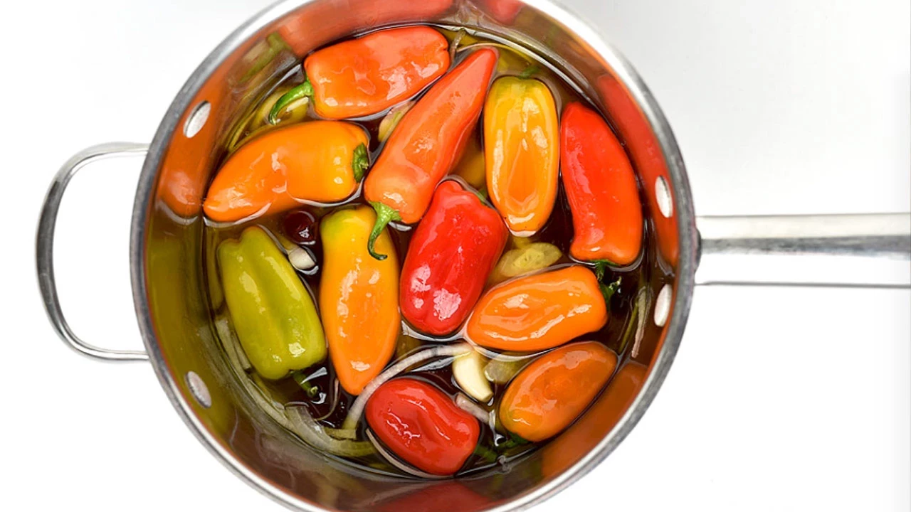 Lavaboya Değil Tencereye: Turşu Suyunu Değerlendirmenin Yolları