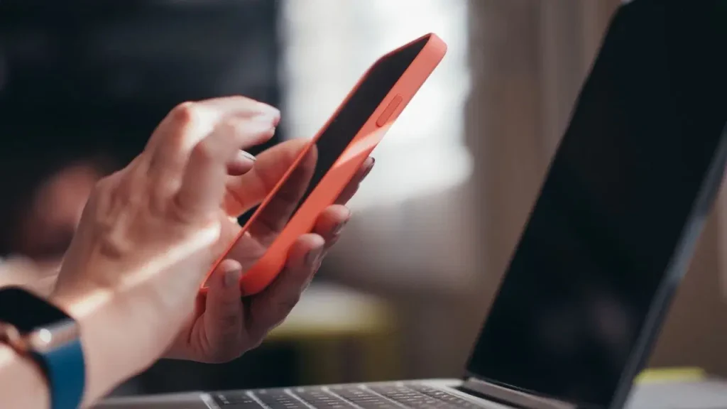 Apple iOS 26.4.2 Yayınlandı: Hata Düzeltmeleri ve Güvenlik İyileştirmeleri Öne Çıkıyor