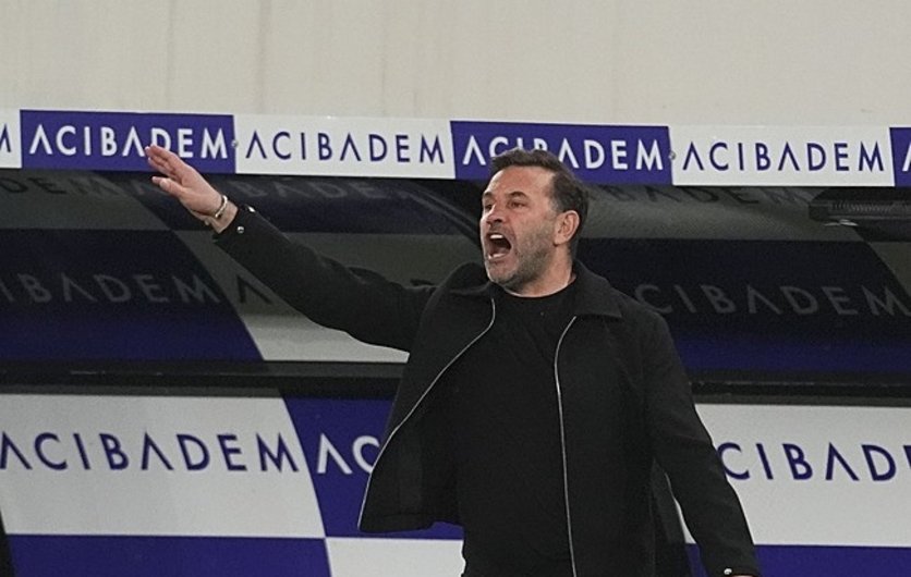 Okan Buruk’tan Galibiyet Sonrası Hakem Tepkisi: “Çok Mutsuzum”