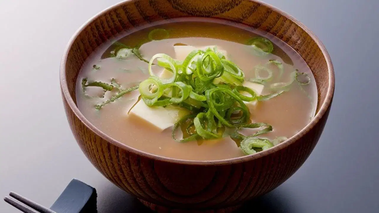 Asya’nın şifalı lezzeti: Geleneksel Miso Çorbası