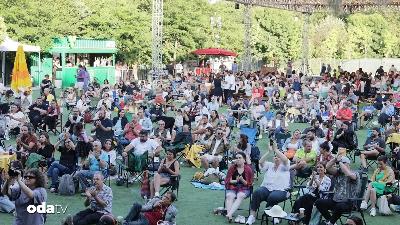 Anneler gününde piknik ve caz etkinliği